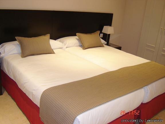 Exe Suites 33 Madri Quarto foto