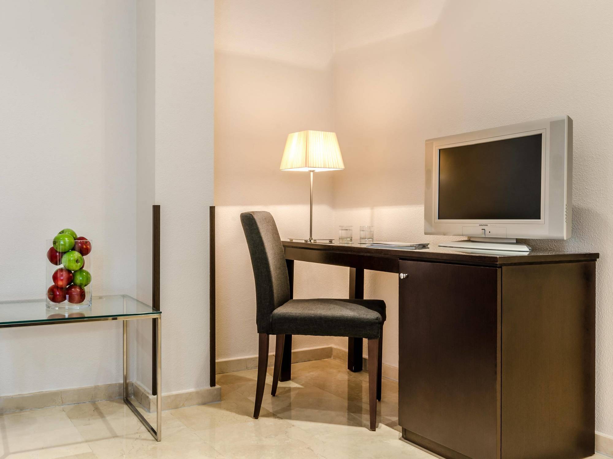 Exe Suites 33 Madri Exterior foto
